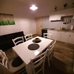 Apartma Tara 아파트 Prebold